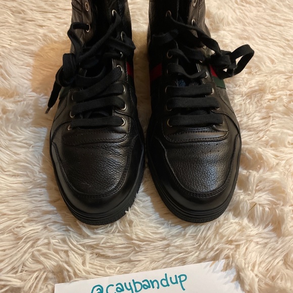 GUCCI Red & Green Logo Stripe Hi-Top Black Sneaker